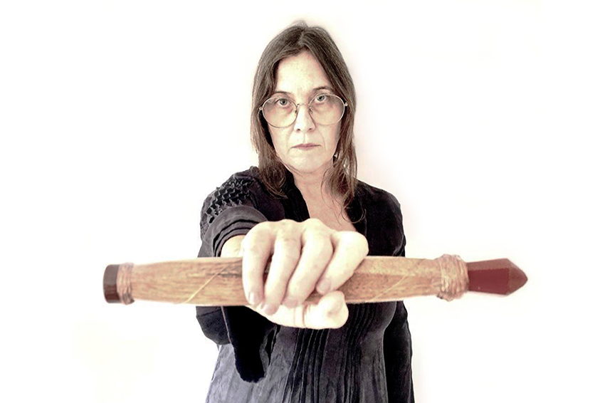 Atelier Mourão: Cristiane Arenas, Atelier Mourão, «Parafulmine», 2021. Object (wood, jasper, copper and lacquer), 30,5 x 3,5 x 3,5 cm. Photography: Cristiane Arenas